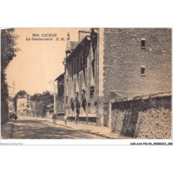 CAR-AAVP10-94-0672 - CACHAN - la gendarmerie - e m