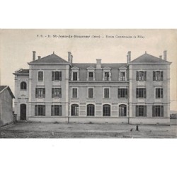 38 . n°205437. saint jean de Bournay. écoles communales de filles