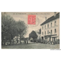 CAR-ADGP7-0363-38 - LA TOUR-DU-PIN - Le champ-de-Mars et la Route Saint-Victor