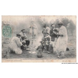 CAR-AFZP5-0255-40 - Leu mouleute de pasquous - Fête des LANDAIS dans la lande - Le repas