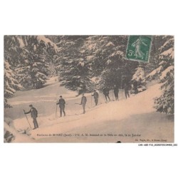 CAR-AGEP10-0631-39 - Environs de MOREZ - L'U-A-M descendant la dole en skis le 21 janvier