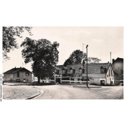 CAR-AGEP11-0671-39 - ORCHAMPS - Place du gevot - Café du pont