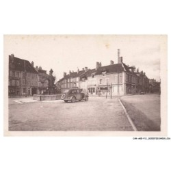 CAR-AGEP11-0706-39 - POLIGNY - Place nationale et entrée de la grance rue