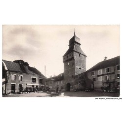 CAR-AGEP11-0714-39 - NOZEROY - Place henri -IV - L'hotel