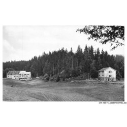 CAR-AGEP12-0738-39 - Colonie Doloise du Mont-Fier - PREMANON - Batiment principal et chalet