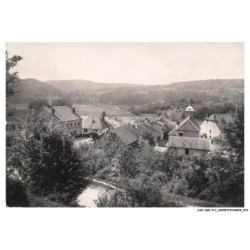 CAR-AGEP13-0819-39 - SYAM - Centre du village et mairie