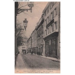 CAR-AGEP1-0053-39 - SALINS-LES-BAINS - Rue de la liberté - L'entrée de l'hotel des bains a gauche