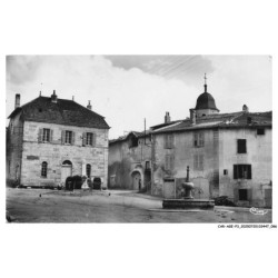 CAR-AGEP3-0167-39  - GIGNY - La place - La mairie