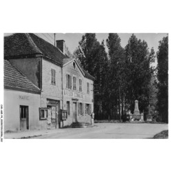 CAR-AGEP4-0213-39  - LONGCHAUMOIS-sur-le-DOUBS - La place