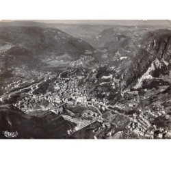 39 . n° 200447 . SAINT CLAUDE . VUE PANORAMIQUE AERIENNE . CPSM . 14,5 X 10,5