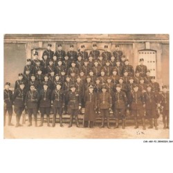 CAR-ABVP2-0134-90 - BELFORT - Groupe de soldats en tenue - Carte photo