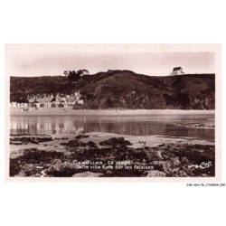 CAR-ADAP6-0283-50 - CAROLLES - La plage et la ville sur les falaises