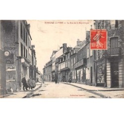 50  .  n° 203265 .   TORIGNY SUR VIRE  .  LA RUE DE LA REPUBLIQUE