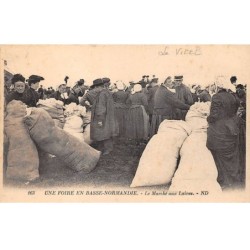 50 - BASSE NORMANDIE - SAN57046 - Une foire - Le Marché aux Laines - Agriculture
