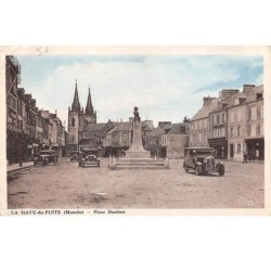 50 - n°111267 - la Haye-du-puits - Place Ducloux -Voiture