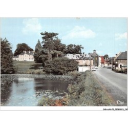 CAR-AAYP5-50-0366 - CARANTILLY - Le bourg et le chateau