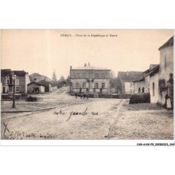 CAR-AAWP9-70-0673 - ORMOY - place de la république et mairie