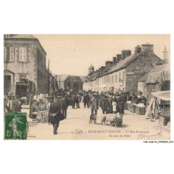 CAR-ACMP6-0487-50 - BEAUMONT-HAGUE - La rue Principale - Un jour de Foire