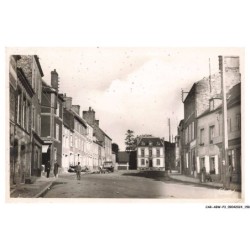 CAR-ABWP3-0275-50 - SAINT-SAUVEUR-LE-VICOMTE - place barbey d'aurevilly et l'hotel de ville