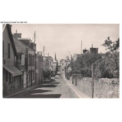 CAR-AEBP10-0525-50 - SAINT-PAIR-SUR-MER - La rue de la gare