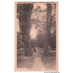 CAR-AGCP20-1077-51 - Maison de retraite des cheminots de SAINT-MARTIN-D'ABLOIS - Une allée dans le parc
