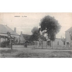 51 .n° 109909 . fresnay . la place du village .