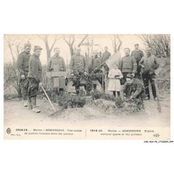CAR-ADAP6-0290-51 - SOMMESOUS - Une tombe de soldats francais dans les jardins