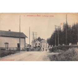 51 . n°205578. jonchery sur vesle. le passage à niveau