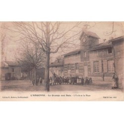 51 - L'Argonne - SAN21780 - L'Ecole et la Place