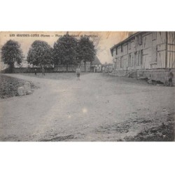 51.AM17224.Les Grandes Côtes.Place de Ballidart et presbythère