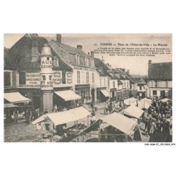 CAR-ADMP7-0508-51 - FISMES - Place de l'hôtel-de-ville - Le marché
