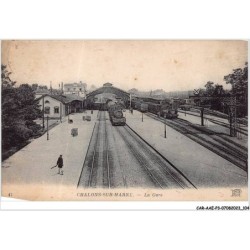 CAR-AAEP3-51-0255 - CHALONS-SUR-MARNE - la gare - Train