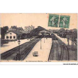 CAR-AACP8-51-0637 - CHALONS-SUR-MARNE - la gare - Train
