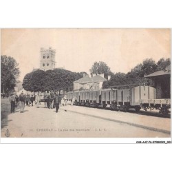 CAR-AAFP6-51-0471 - EPERNAY - la rue des mariniers - Train