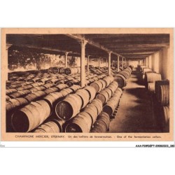 EMI-AAAP2-0196-51 - EPERNAY - champagne mercier - un des celliers de fermation