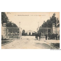 CAR-ACQP7-0417-51 - SAINTE-MENEHOULD - Entrée du quartier de cavalerie