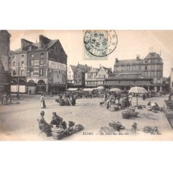51 - REIMS - SAN38795 - La Place des Marchés