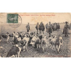 61 - n°77427 - La Chasse au Sanglier - Avant la Curée .. l'.Hallali - Carte avec un pli important, vendue en l'état