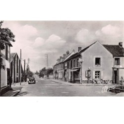 61. n°205800. neuilly sur eure. carrefour de la grande rue. route de longny au perche