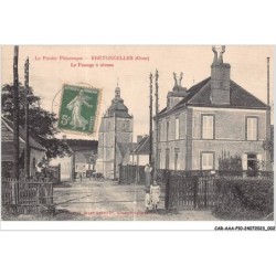 CAR-AAAP10-61-0689 - BRETONCELLES - le passage a niveau