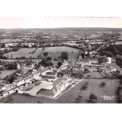 61 - SAN61035 - LE PIN LA GARENNE - Vue Générale Aérienne et le Groupe Scolaire - Combier 65-84 A - CPSM 10x15 cm