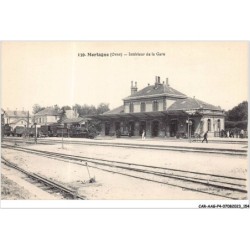 CAR-AAGP4-61-0367 - MORTAGNE - Interieur de la Gare - Train