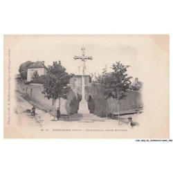 CAR-AEQP6-0300-61 - MORTAGNE - Le Calvaire - Route de Paris