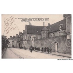 CAR-AEQP6-0297-61 - MORTAGNE - Ecole communale - Maison du XVIe Siecle