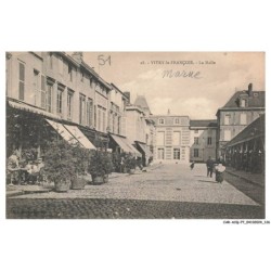 CAR-ACQP7-0461-51 - VITRY-LE-FRANCOIS - La halle