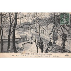 51 - AY - SAN37416 - Intérieur de la Maison Aycla, incendiée pendant l'émeute du 12 avril 1911