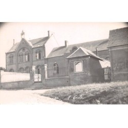 80 - n°84396 - BETTENCOURT-SAINT-OUEN - L'Ecole - Carte photo