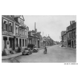 CAR-ABUP11-0944-80 - FRESSENNEVILLE - La rue jean-jaures