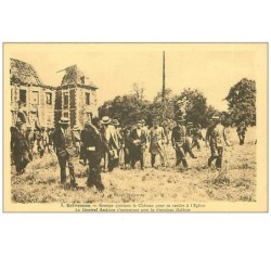 80.GRIVESNES.n°4720.GROUPE QUITTANT LE CHATEAU POUE SE RENDRE A L'EGLISE.LE GENERAL ANDRIEU.......