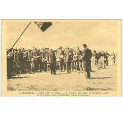 80.MONTDIDIER.n°13667.CIMETIERE NATIONAL.M TOURNIE SOUS PREFET ASSISTE DE M LEMATTE LE MAIRE PRESIDE LA CEREMONIE